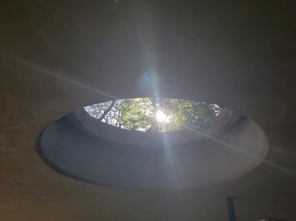 Oval light