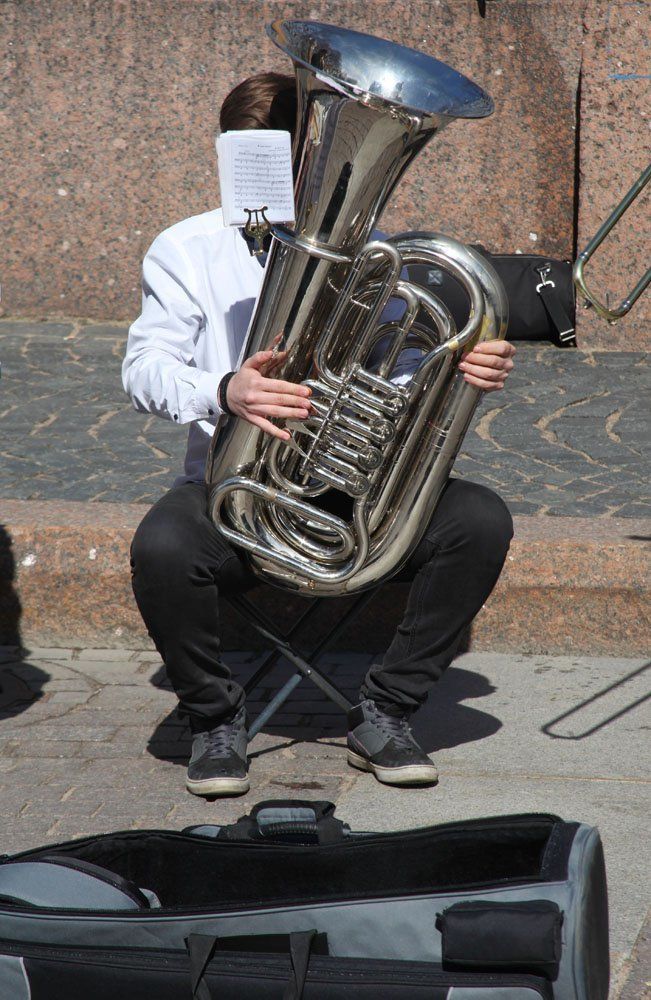 Музыкант уличный