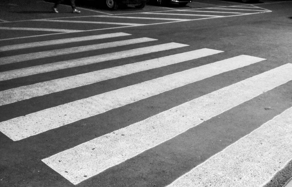 Ночь. Зебра. Шаг.