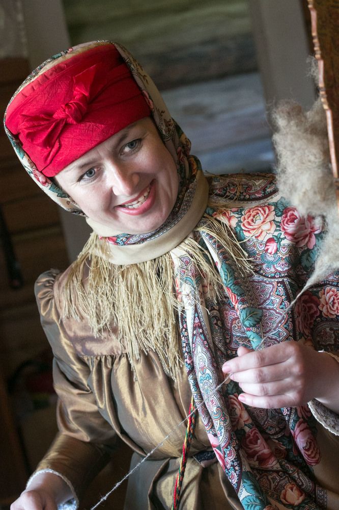 Вся в работе