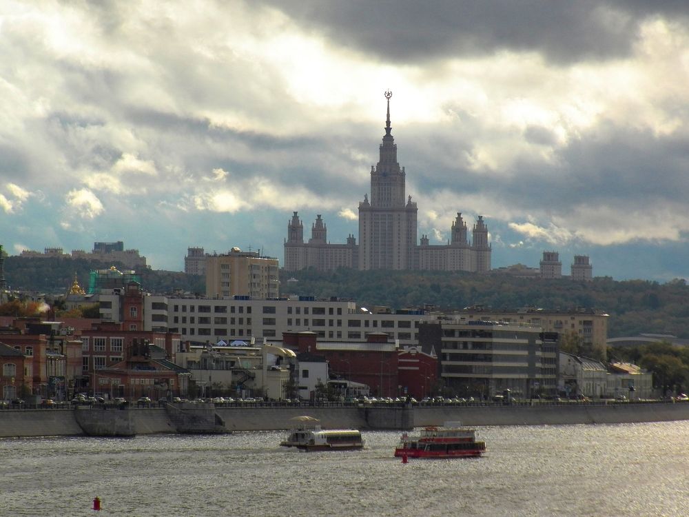 Университет им. М.Ломоносава (Воробьевы горы. Москва)