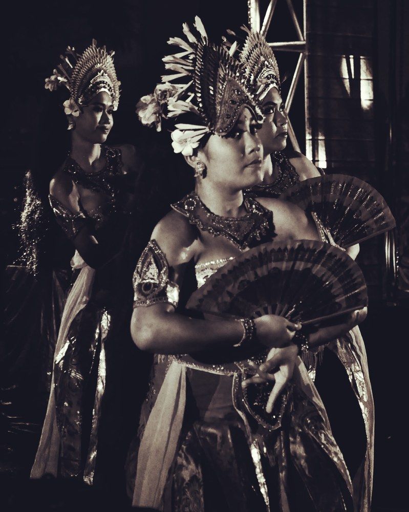 The Dancers
