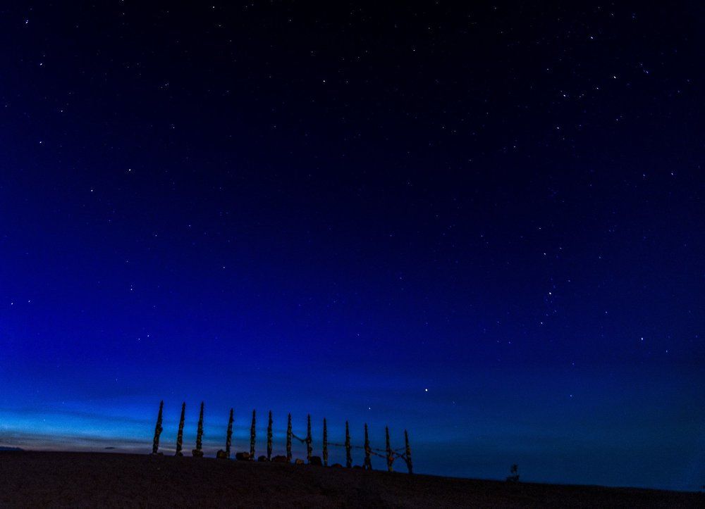 Столбы Сэргэ на мысе Бурхан