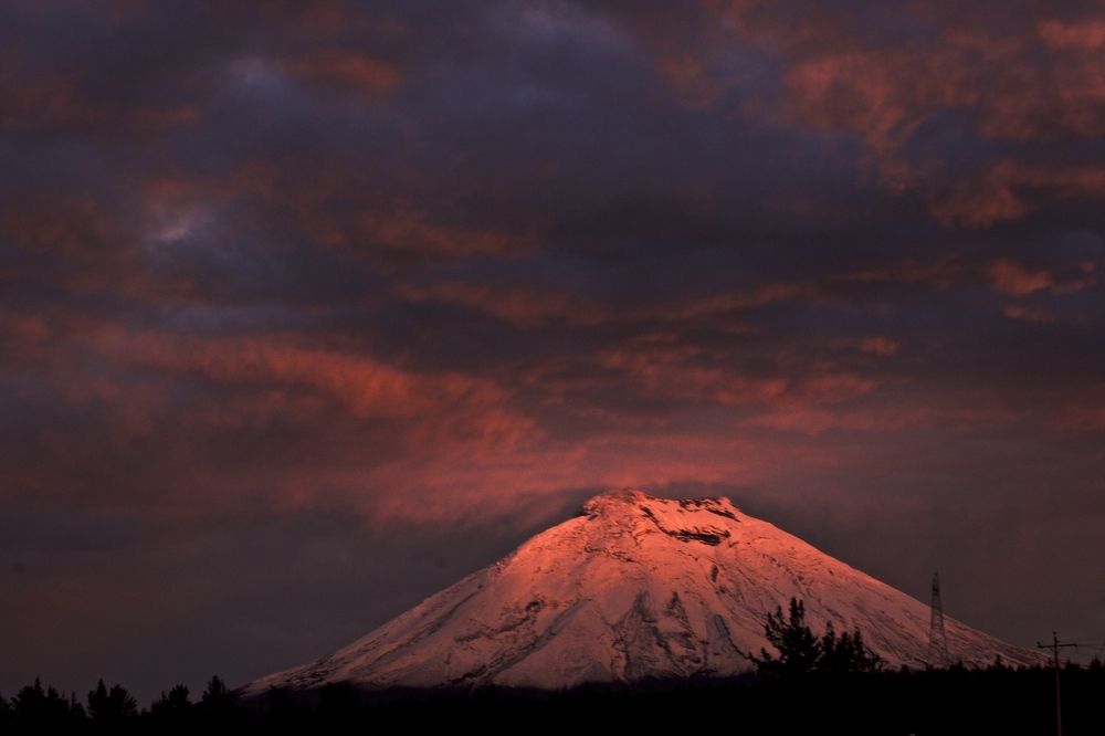 REd Cotopaxi