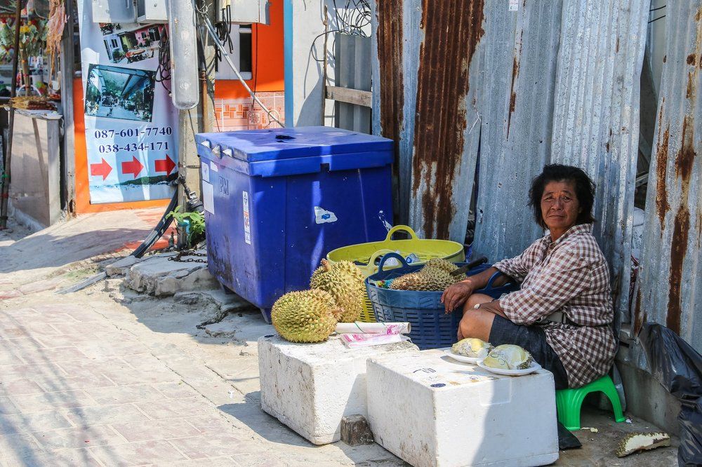 Продавец дуриана