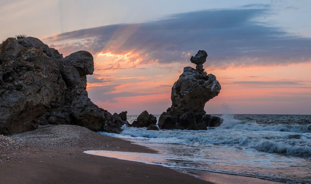 ПРО СТРАЖЕЙ МЕОТИДЫ: СКАЛА-ПЕТУХ.
