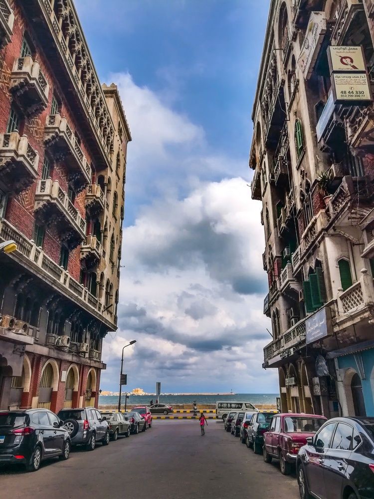 The street who leading to the sea