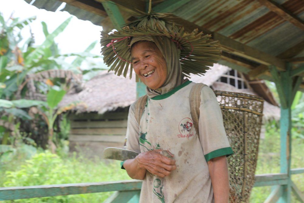 WOMEN IN MENTAWAI