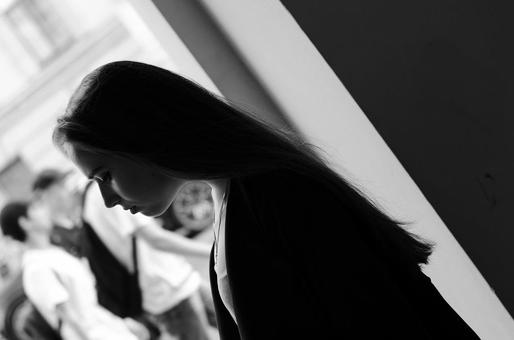 Девушка и город