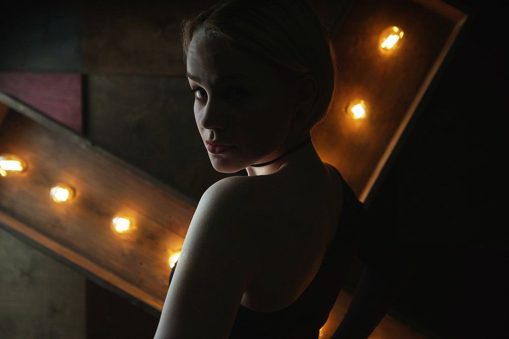 Бестыжая девка