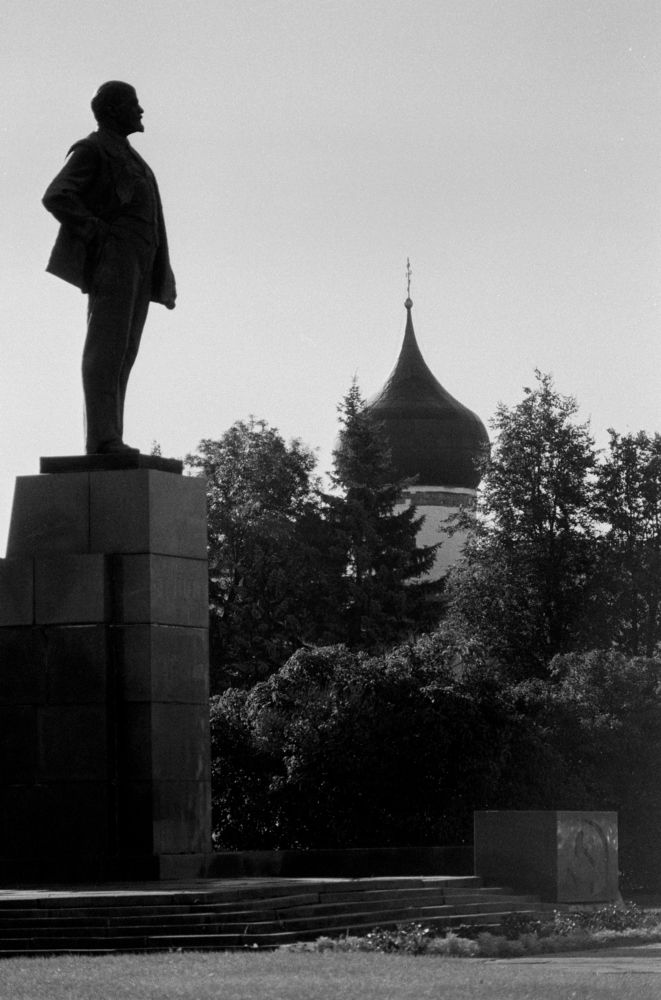 Противостояние...