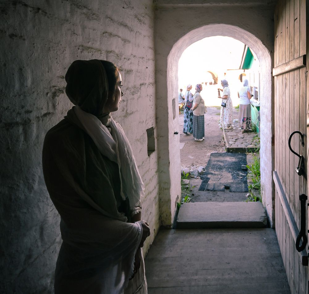 В монастыре