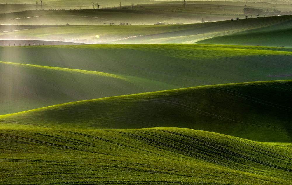 Под занавесом света.Моравия.