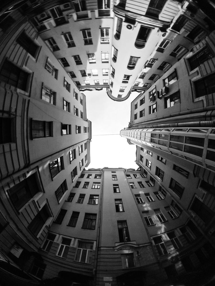 Дворы Санкт-Петербурга