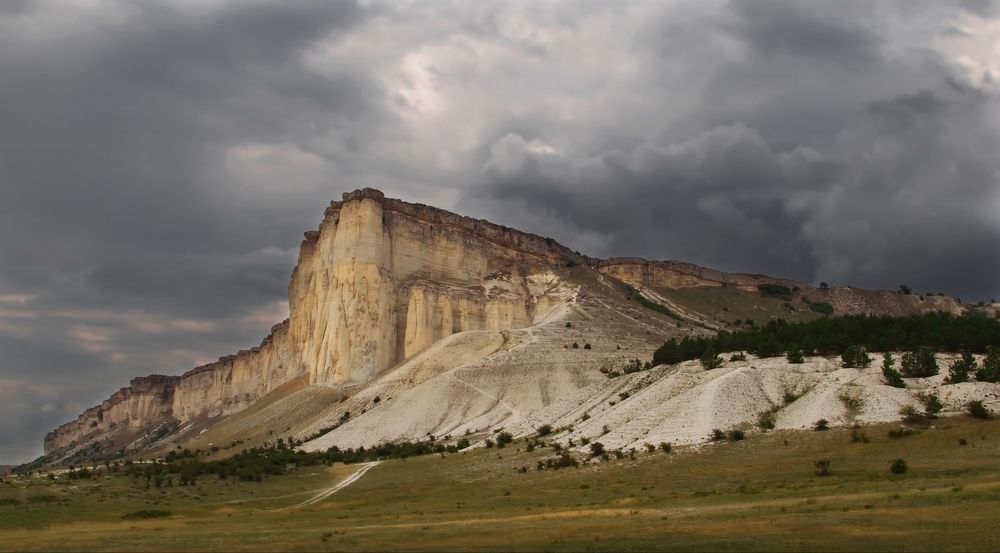 Белая скала