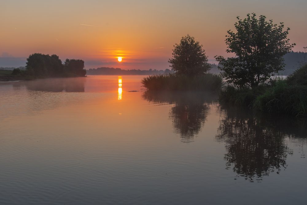 Рассвет на Волге.