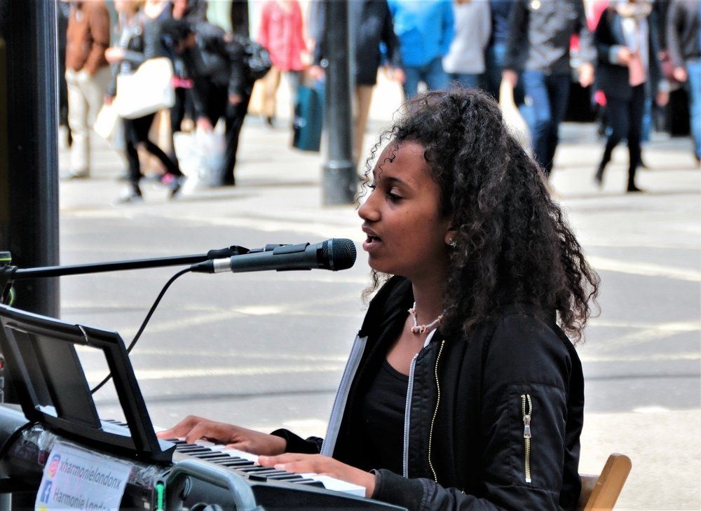 Street singer