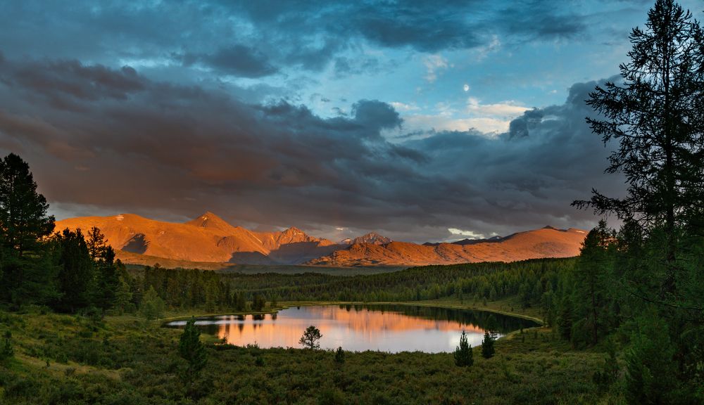 Киделю. Сияние гор.
