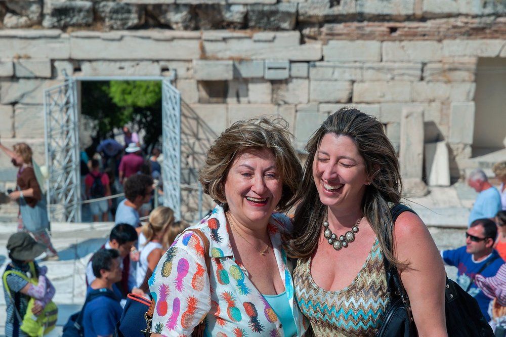 Эти счастливые греки