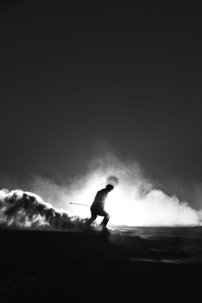 Shadow play a snow adventure