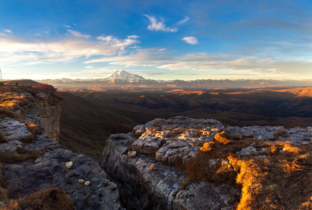 Рассвет на плато Бермамыт, КЧР