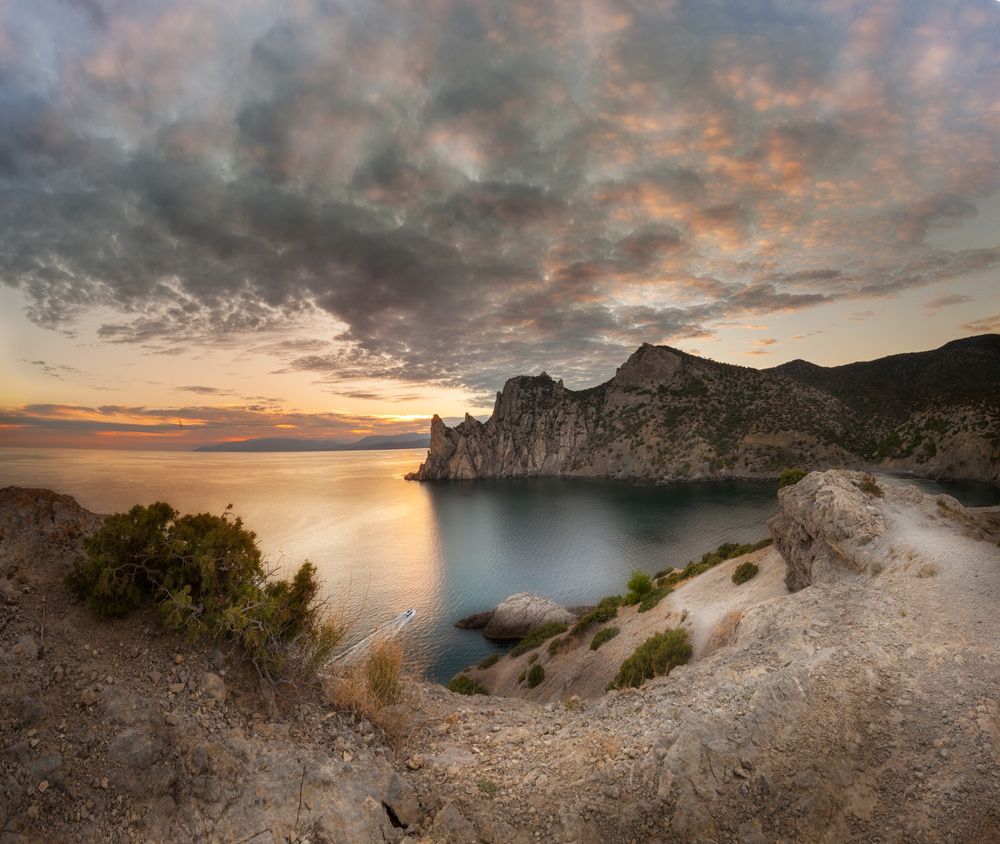 Закат над мысом Караул Оба