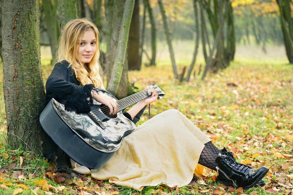 Guitar girl