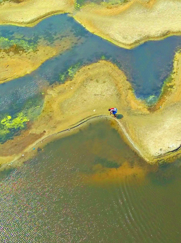 Ariel minimalist travler