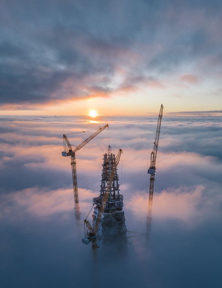 Закат над небоскребом