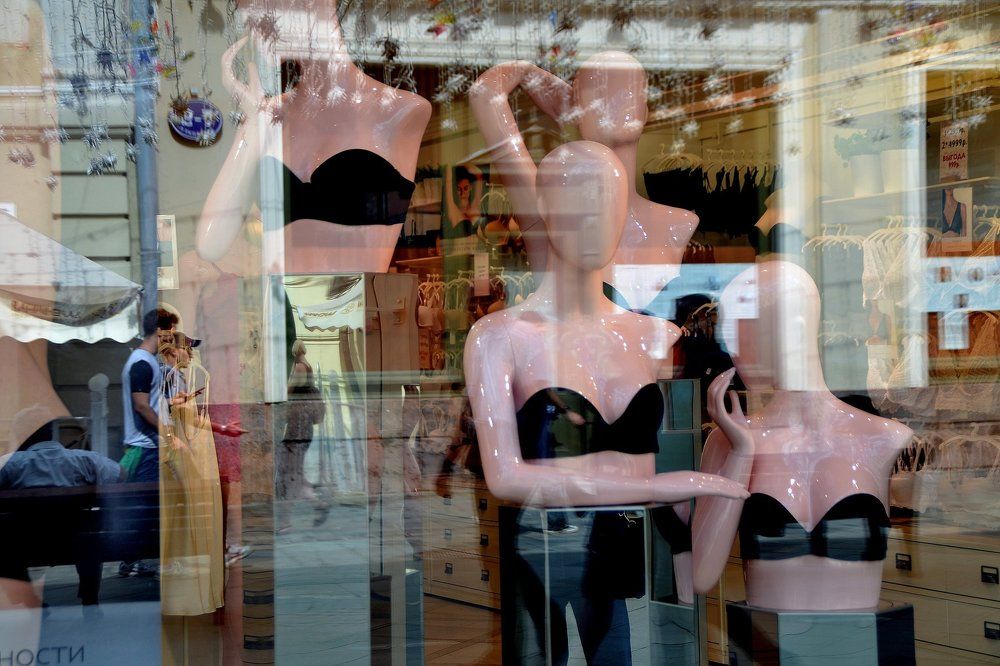 Люди и манекены