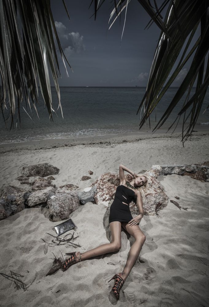 Фэшн фотосессия на пляже