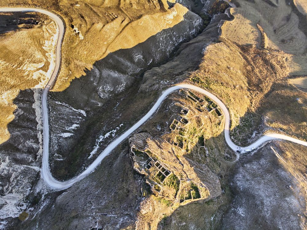 Развалины замка Алдам-Гези. Чечня. Россия.