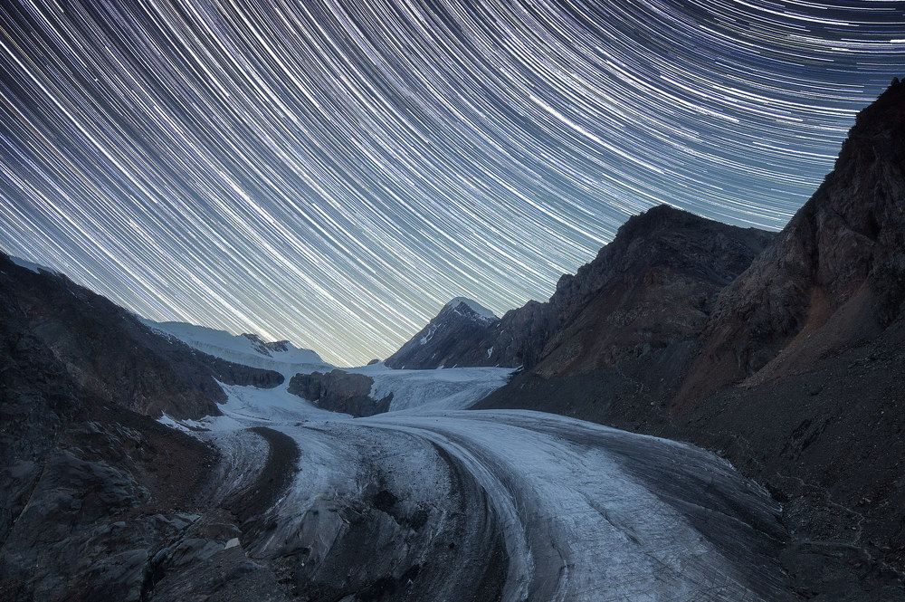 Звёзды над ледником Большой Актру