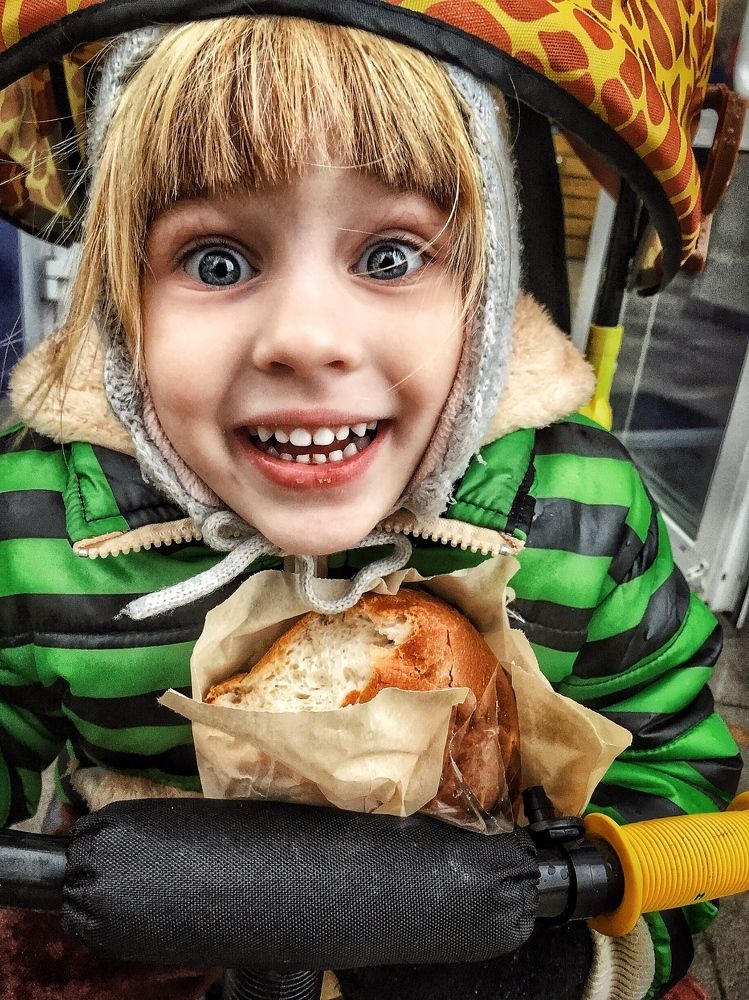 И улыбка без сомнения