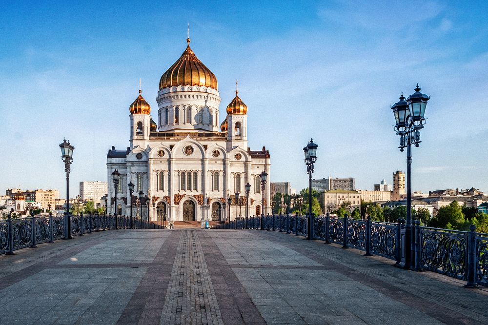 Храм Христа Спасителя на рассвете