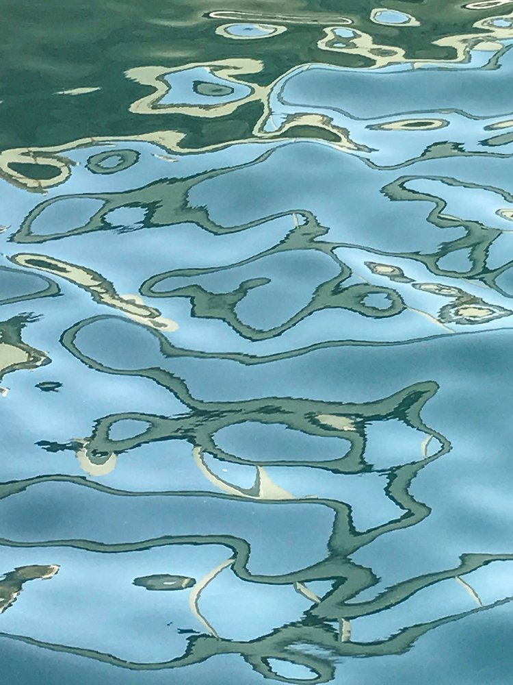 свет и море