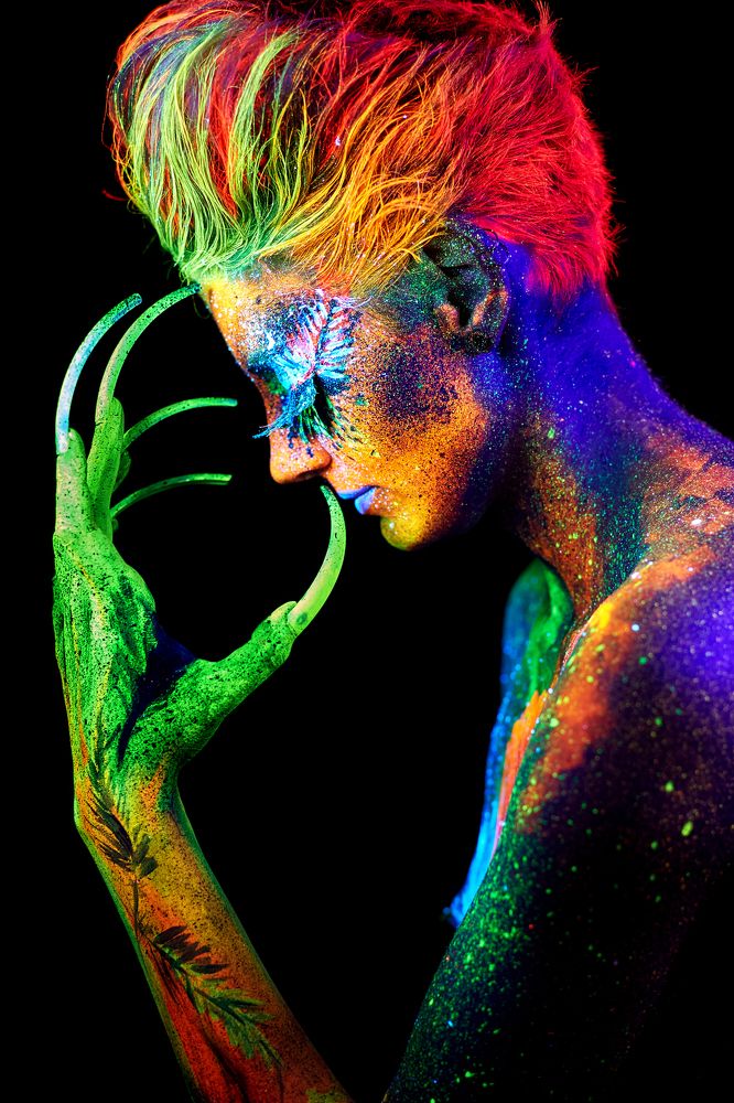 Ультрафиолетовый бодиарт