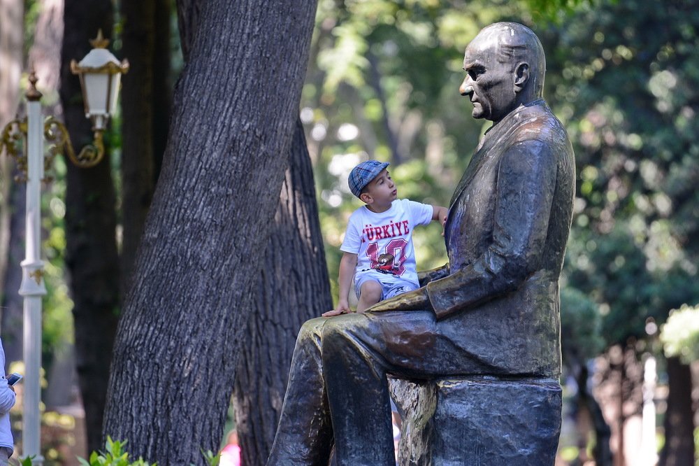 Дедушка Ататюрк