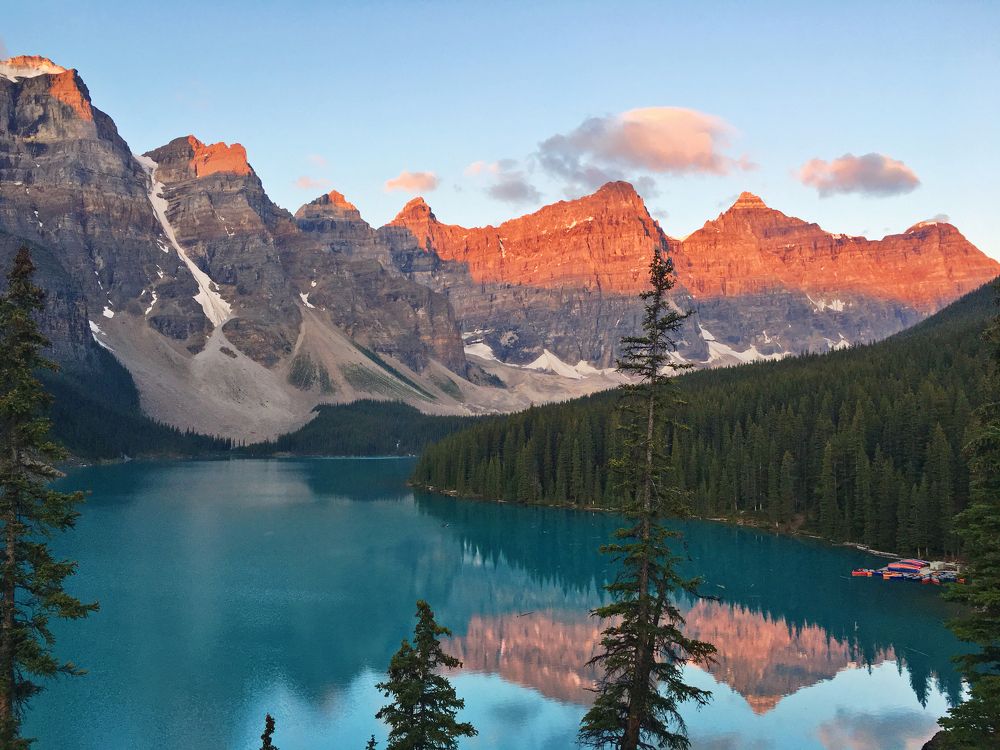 Sunrise at Moraine Lake