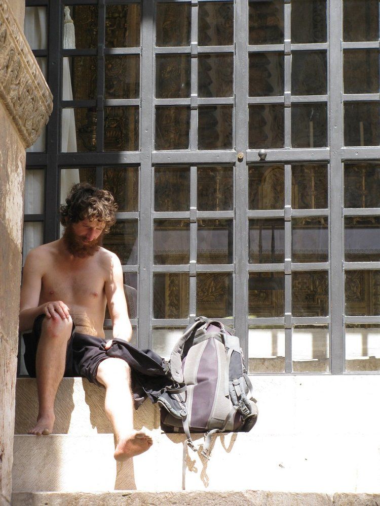 Неизвестный пророк у храма