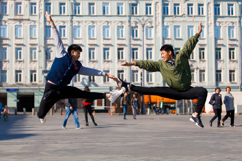 Прыжок дружбы