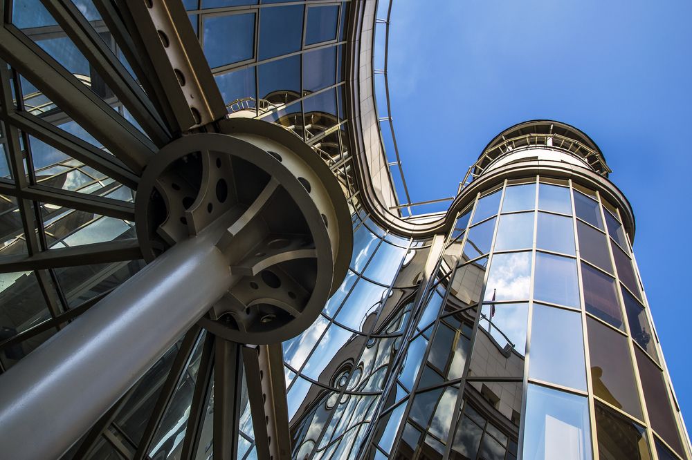 Город в стекле