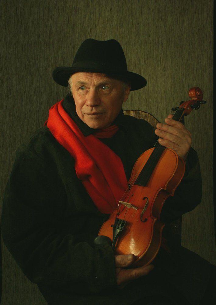 Человек со скрипкой