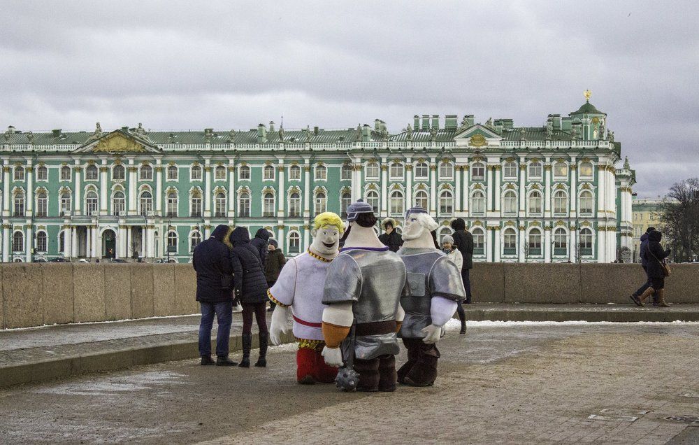 Богатыри на утренней планерке