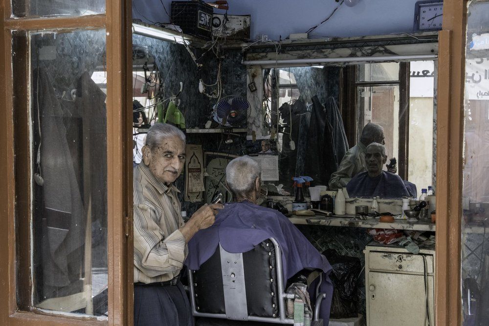 Парикмахер.