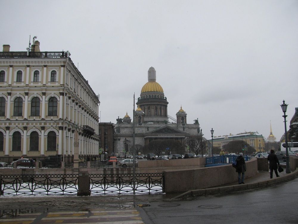 Хмурый день