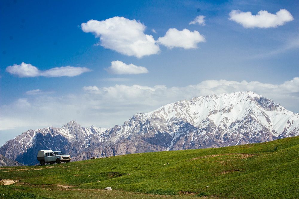 Spring hiking. Akshuran.