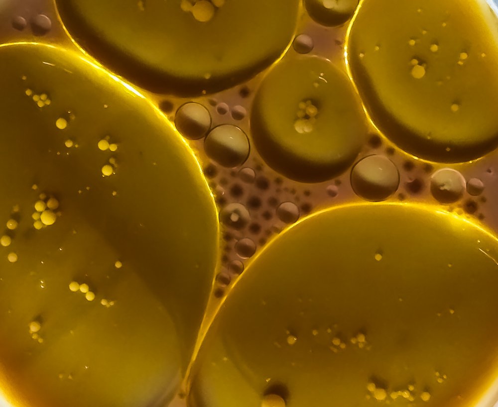 Кофейку не желаете?)