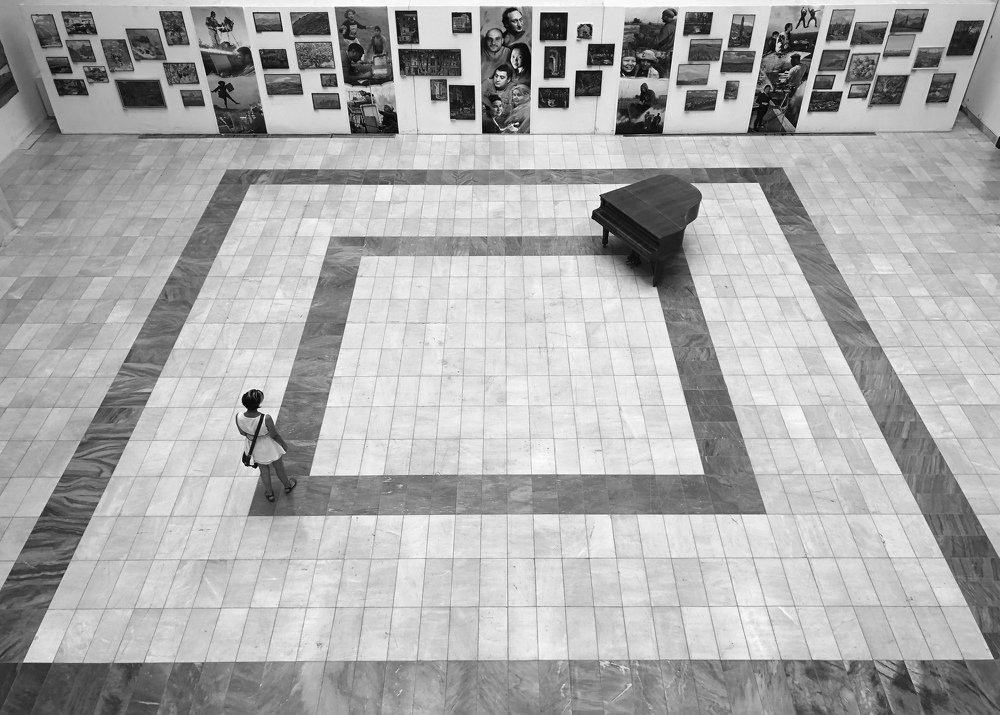 На выставке