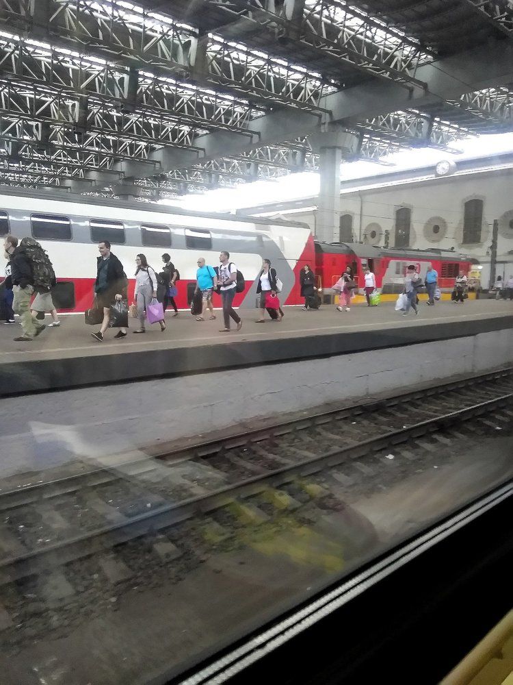 Казанский вокзал из окна вагона